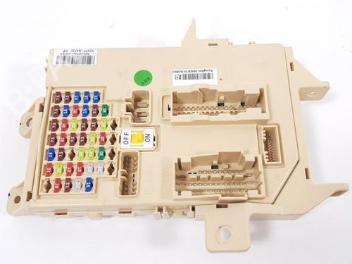 Used Fuse box KIA CARENS IV 1.6 GDi (135 hp) 19750250