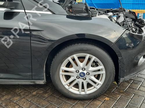 Forkjerm høyre FORD FOCUS III 1.0 EcoBoost (100 hp) 30027822