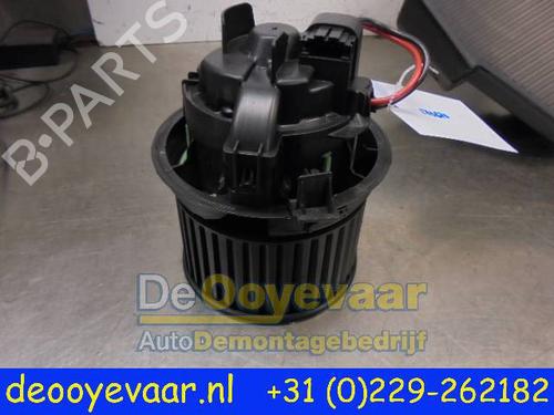 Used Heater blower motor PEUGEOT 508 I (8D_) 2.0 HDi Hybrid4 AWC (200 hp) 24408756