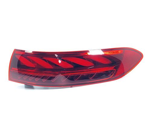 right-taillight-mercedes-benz-eqs-suv-x296-2022-24409138 main image