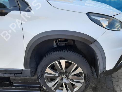 Forkjerm høyre PEUGEOT 2008 I (CU_) 1.2 THP 110 / PureTech 110 (110 hp) 32785297