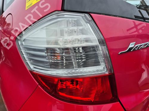 Used Left taillight HONDA JAZZ III (GE_, GG_, GP_, ZA_) 1.3 i (GE6, GG3, GG6) (100 hp) 29373978