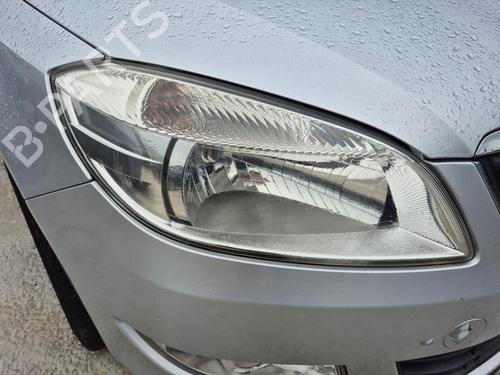 Used Right headlight SKODA FABIA II Combi (545) 1.2 TDI (75 hp) 31075818