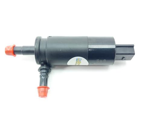 Used Washer pump BMW X5 (F15, F85) xDrive 35 i (306 hp) 19767140