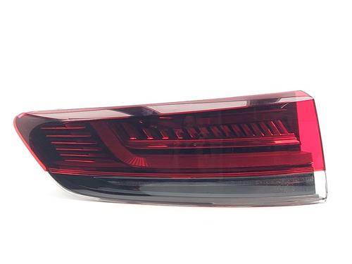 left-taillight-renault-megane-iv-grandtour-k9amn_-2016-31801297 main image
