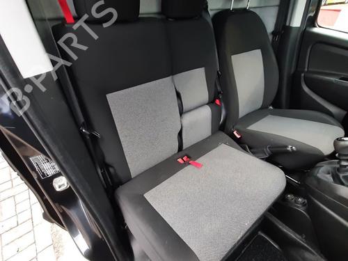 Sæde højre fortil FIAT DOBLO Cargo (263_) 1.6 D Multijet (263WXD1B, 263WXR1B, 263WXX1B, 263ZXD1B,... (105 hp) 31306840