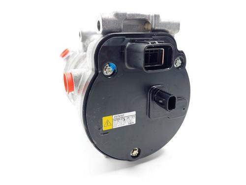 Used AC compressor TOYOTA YARIS CROSS (MXP_) 1.5 Hybrid (131 hp) 25825151