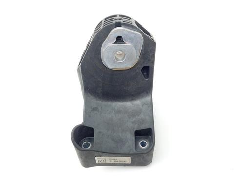 Used Engine mount MERCEDES-BENZ C-CLASS (W206) C 200 (206.042) (204 hp) 19770503