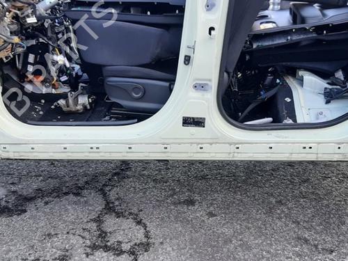 Friso da porta Friso da porta HYUNDAI INSTER (AX1) EV (97 hp) 34251403 34251403