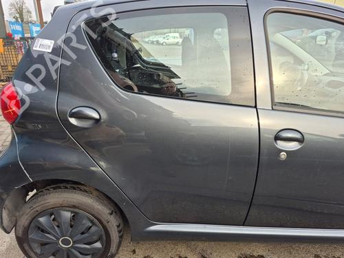 Used Right rear door TOYOTA AYGO (_B1_) 1.0 (KGB10_, KGB10R) (68 hp) 33129170