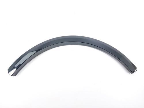 andre-renault-megane-e-tech-suv-2021-32350582 main image