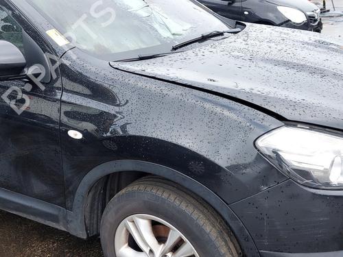 Guarda-lamas direito NISSAN QASHQAI I (J10, NJ10) 2.0 (141 hp) 32350698
