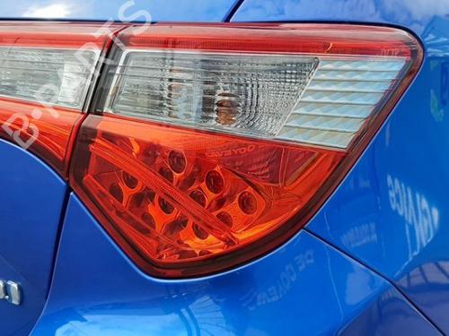 Højre baglygte TOYOTA YARIS (_P13_) 1.5 Hybrid (NHP130_, NHP130) (101 hp) 27863048