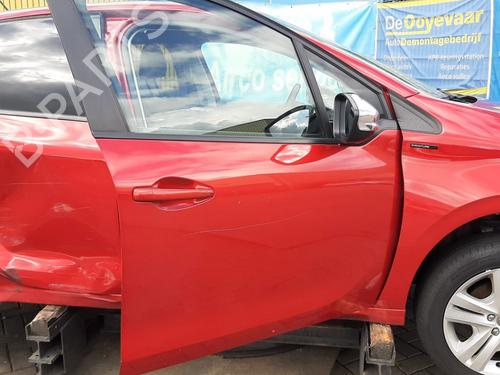 Used Right front door Right front door 39209319 39209319