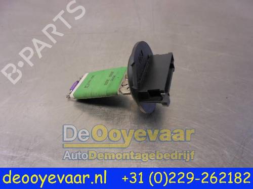 Used Heater resistor MITSUBISHI COLT VI (Z3_A, Z2_A) 1.3 (Z21A) (95 hp) 24454237