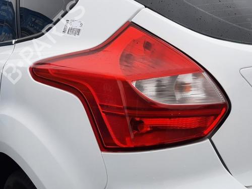 Farolim esquerdo FORD FOCUS III 1.0 EcoBoost (100 hp) 32148205