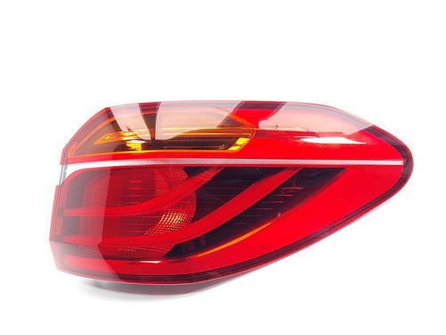 Used Right taillight Right taillight 31600055 31600055
