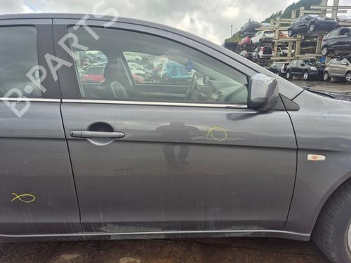 Used Right front door Right front door 38958715 38958715