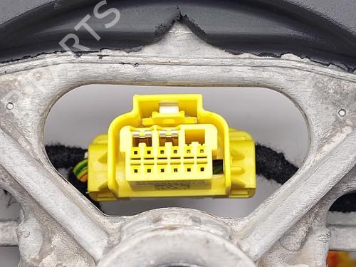 Steering wheel PEUGEOT 408 II (FP_, F3_) Hybrid 225 (F3DGYT) | BP27437048C49 