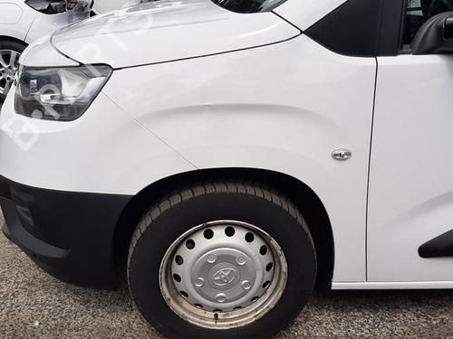Guarda-lamas esquerdo Guarda-lamas esquerdo TOYOTA PROACE CITY Box Body/MPV (BPZ_) 1.5 D-4D 100 (BPZM) (102 hp) 36698446 36698446