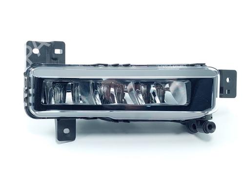 Used Right front fog light BMW 1 (F40) 118 i (136 hp) 24503814