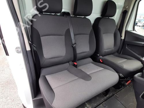Used Right front seat Right front seat RENAULT TRAFIC III Van (FG_) 2.0 dCi 110 (FGMW) (110 hp) 40046834 40046834
