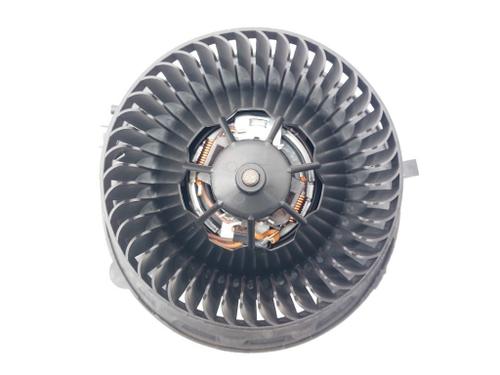Used Heater blower motor Heater blower motor SEAT LEON Sportstourer (KL8, KLD) 1.5 TSI (131 hp) 30875733 30875733