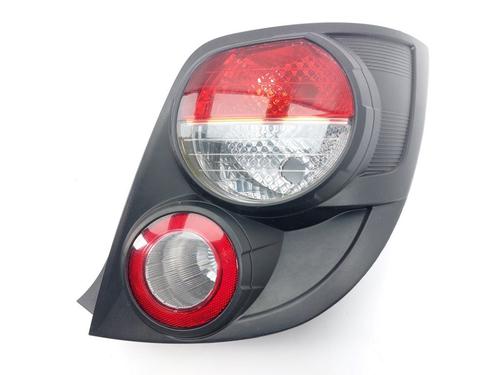 Used Right taillight CHEVROLET AVEO Hatchback (T300) 1.3 D (95 hp) 30136860