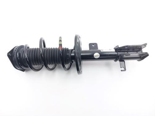 Used Right front shock absorber OPEL CORSA F (P2JO) 1.2 (68) (101 hp) 31365149