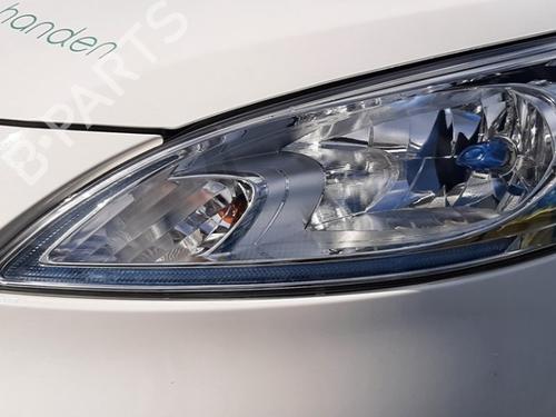 Used Left headlight NISSAN NV200 Van e-NV (ME0N) (109 hp) 28710446