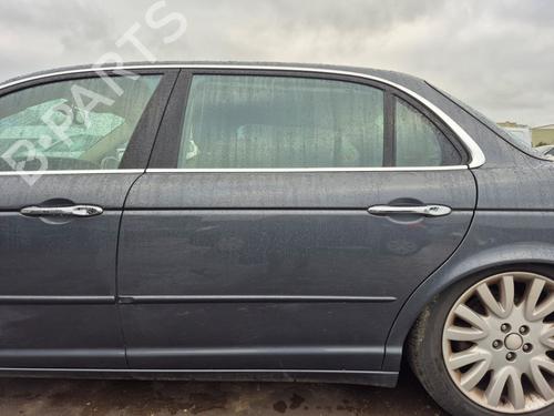 Used Left rear door JAGUAR XJ (X350, X358) 3.0 (238 hp) 31127903