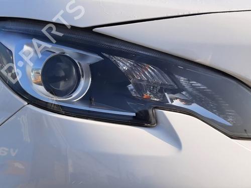 Używane Lampa przednia prawa PEUGEOT 2008 I (CU_) 1.2 THP 110 / PureTech 110 (110 hp) 32785294