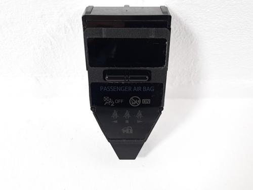 Used Display monitor TOYOTA AURIS Estate (_E18_) 1.8 Hybrid (ZWE186_, ZWE186R, ZWE186H) (136 hp) 19759543