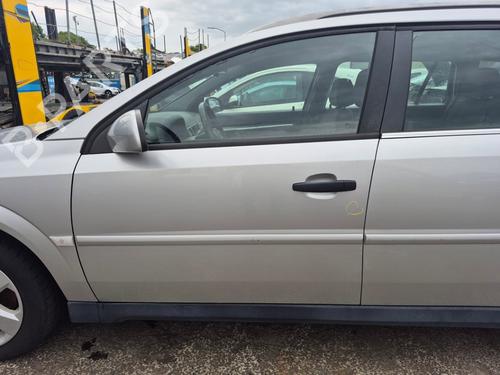 Used Left front door Left front door OPEL VECTRA C Estate (Z02) 2.2 direct (F35) (155 hp) 35997007 35997007