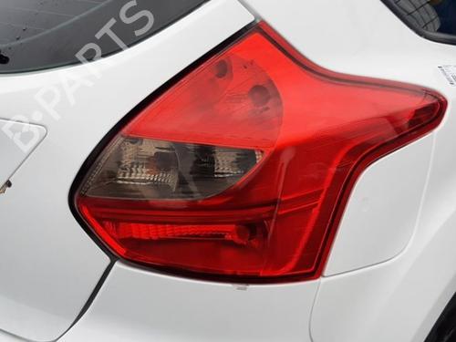 Used Right taillight FORD FOCUS III 1.0 EcoBoost (100 hp) 32148206