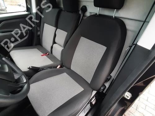 Stoel links voor FIAT DOBLO Cargo (263_) 1.6 D Multijet (263WXD1B, 263WXR1B, 263WXX1B, 263ZXD1B,... (105 hp) 31306848