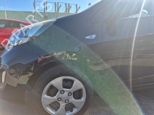 Guarda-lamas esquerdo Guarda-lamas esquerdo KIA PICANTO II (TA) 1.0 (69 hp) 34703363 34703363
