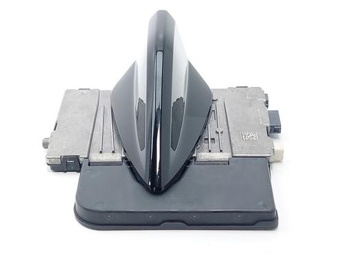 Antenne/Base PEUGEOT 308 SW III (FC_, FJ_, FR_, F4_, FN_) Hybrid 180 (F4DGXT) (181 hp) 31863736