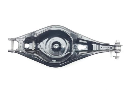 Used Right rear suspension arm Right rear suspension arm LYNK & CO 01 PHEV (261 hp) 21134437 21134437