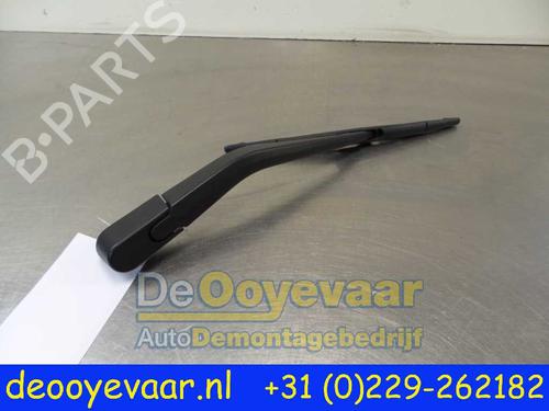 Used Rear windshield wiper arm BMW 1 (F20) 116 i (136 hp) 27862886