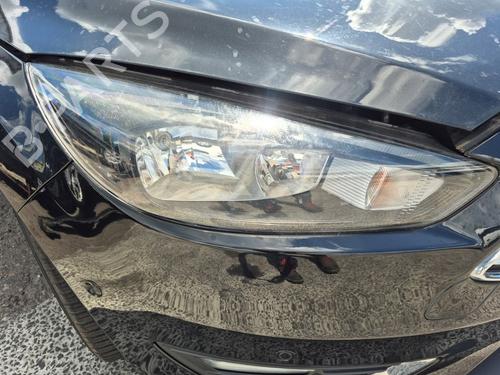 Used Right headlight Right headlight FORD FOCUS III Turnier 1.0 EcoBoost (125 hp) 36490940 36490940