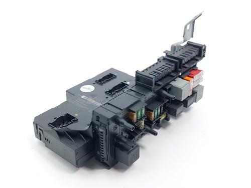Used Fuse box MERCEDES-BENZ C-CLASS (W205) C 250 (205.045) (211 hp) 32274981