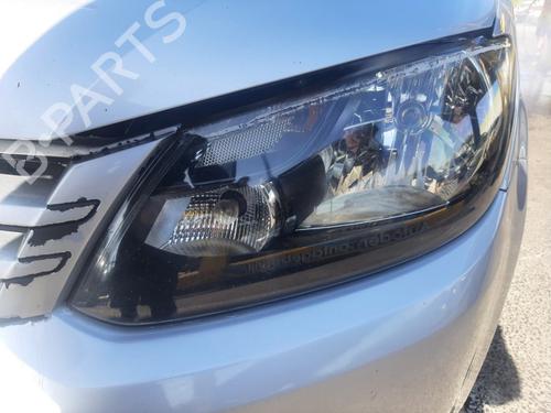 Used Left headlight VW CADDY III Box Body/MPV (2KA, 2KH, 2CA, 2CH) 1.6 TDI (75 hp) 25620199