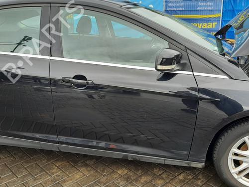 Dør høyre foran FORD FOCUS III 1.0 EcoBoost (100 hp) 30027827