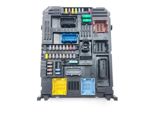 Used Fuse box Fuse box CITROËN C4 III (BA_, BB_, BC_) ë-C4 (BCZKXC, BZCKSC) (136 hp) 33888994 33888994