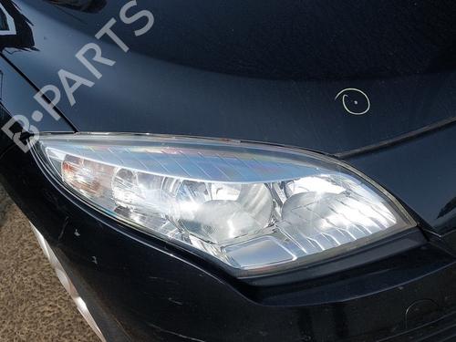 Used Right headlight Right headlight RENAULT MEGANE III Grandtour (KZ0/1) 1.2 TCe (KZ2B, KZ11) (116 hp) 33740899 33740899