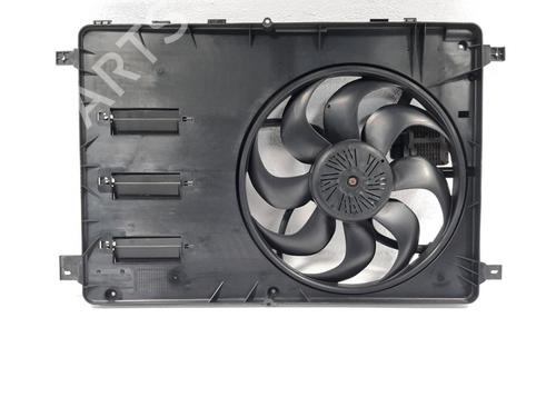 other-volvo-v40-hatchback-525-d2-940009301-31319165-2012-2013-2014-2015-2016-2017-2018-2019-19760319 main image