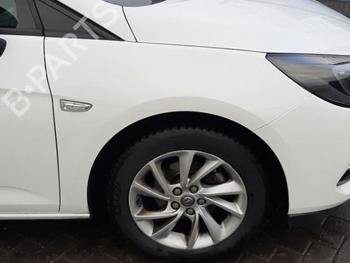 right-front-fenders-opel-astra-k-sports-tourer-b16-2015-2016-2017-2018-2019-2020-2021-2022-31306857 main image