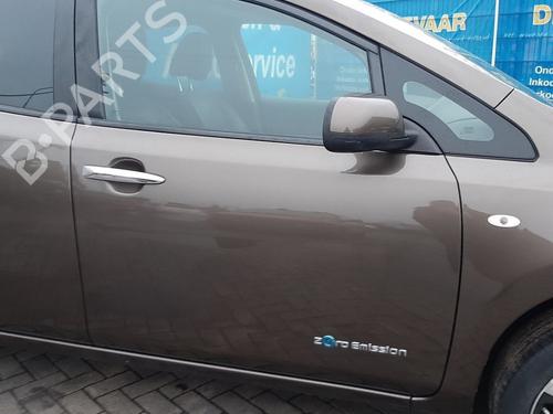 Used Right front door NISSAN LEAF (ZE0) Electric (109 hp) 22563919