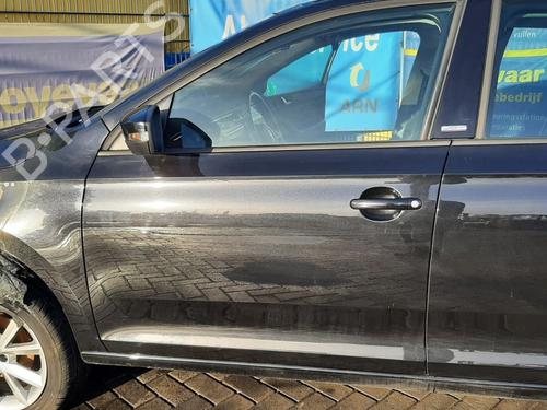 Used Left front door SKODA RAPID Spaceback (NH1) 1.4 TDI (90 hp) 30363280